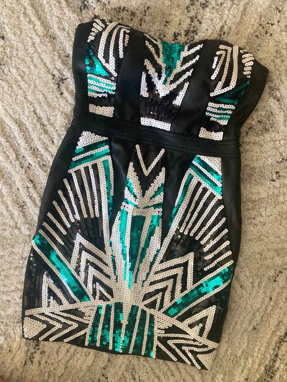 NWT Bebe 2b black green white sequin Colorblock strapless bustier top dress